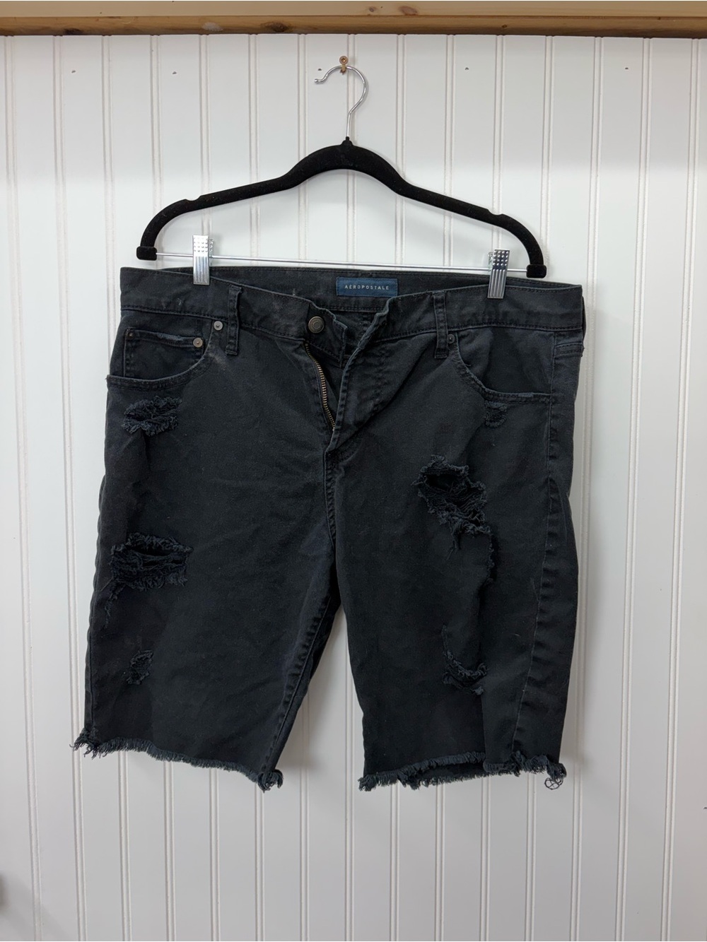 Aeropostale men’s Black Ripped distressed Denim Bermuda Shorts